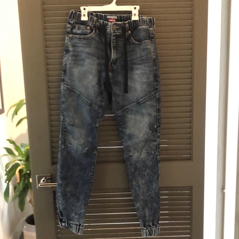 Denim denizen from Levi men’s jogger waist 30 heavily worn button with zipper